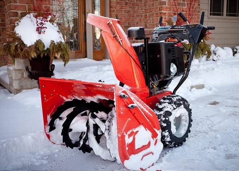 Снегоуборочная машина: снегоочиститель и снегоотбрасыватель для частного дома, дачи и дворовых территорий, техника для уборки снега - как и какой выбрать