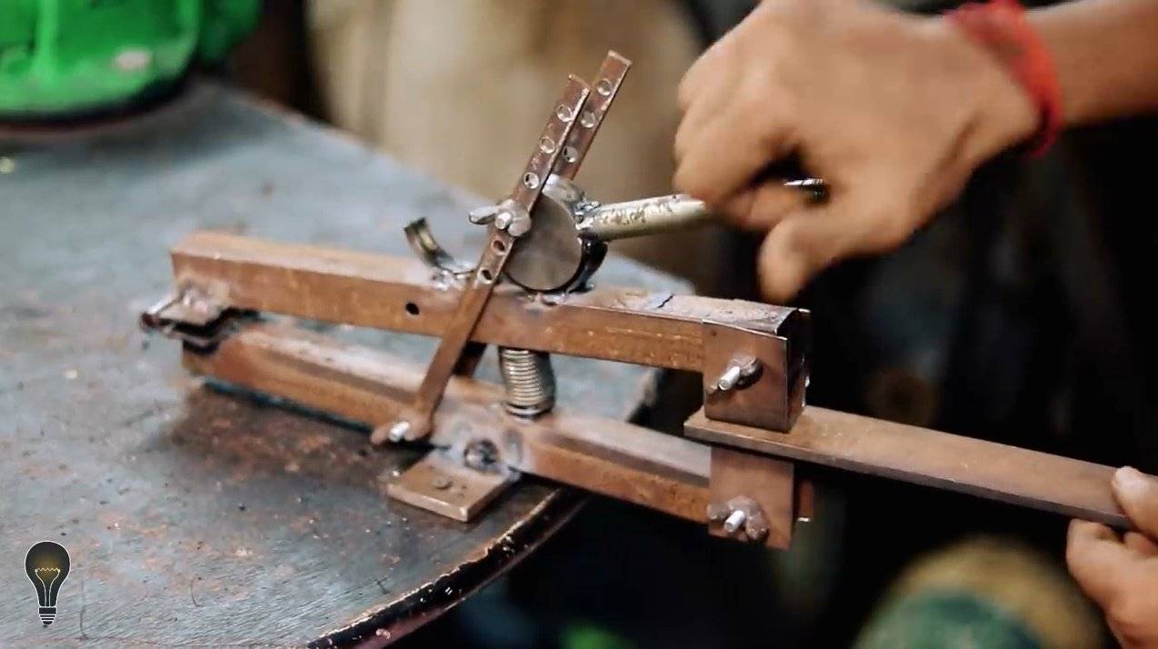 Как сделать угловую струбцину своими руками: чертежи и описание процесса сборки струбцины из металла и дерева