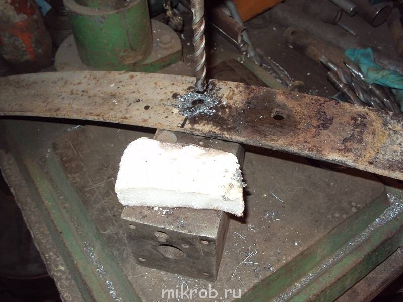 Просверлить каленый вал. как просверлить отверстие в металле. как просверлить твердую сталь. просверлить каленый металл