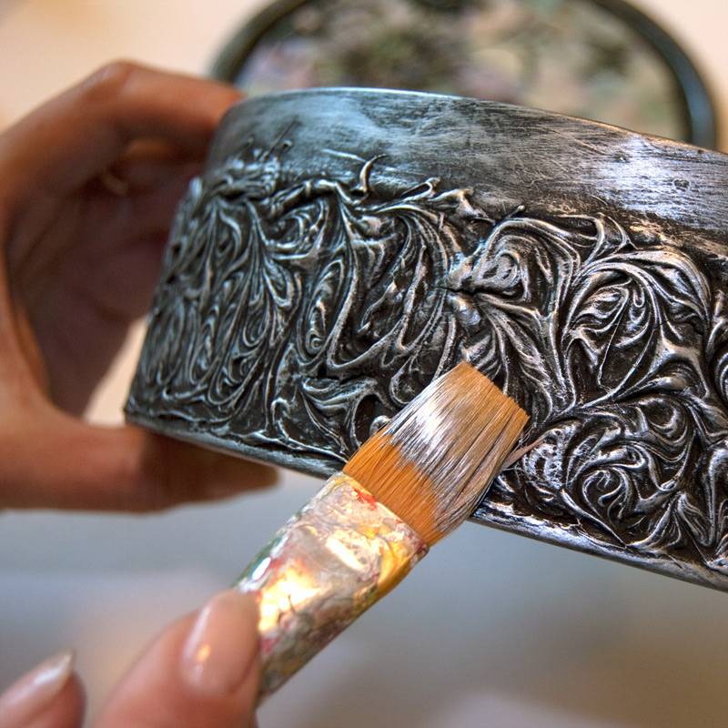 Декор предметов мастер-класс имитация металла или чеканка своими руками глина полимерная пластика краска