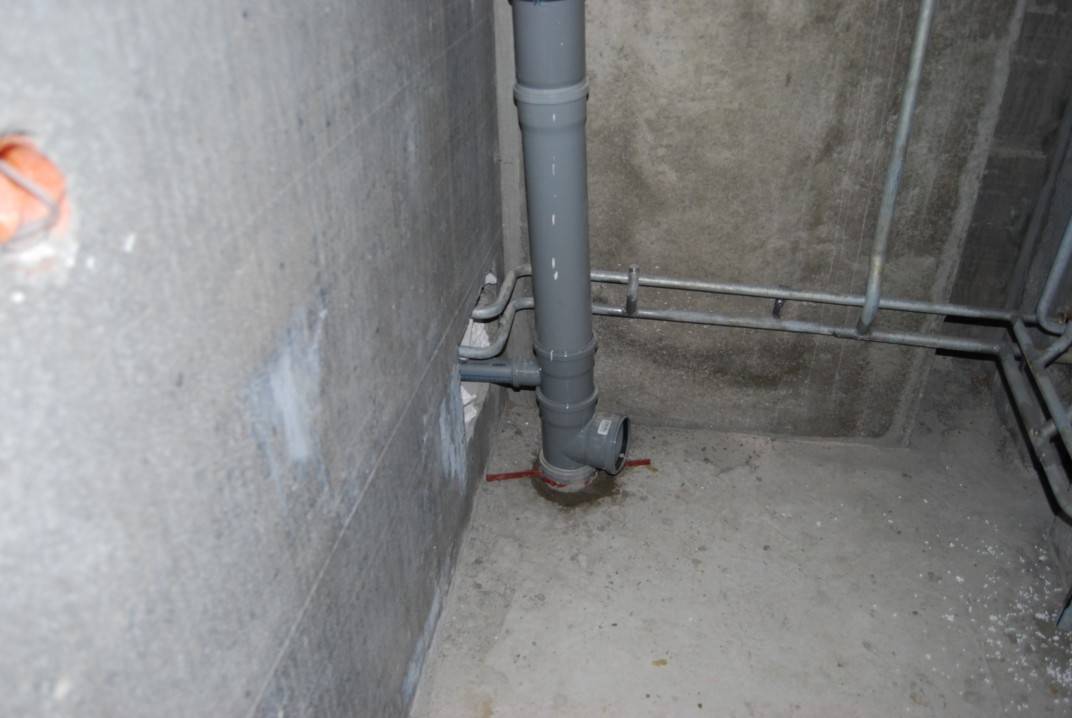 Укладка канализационных труб в землю,в траншею, инструкции.
