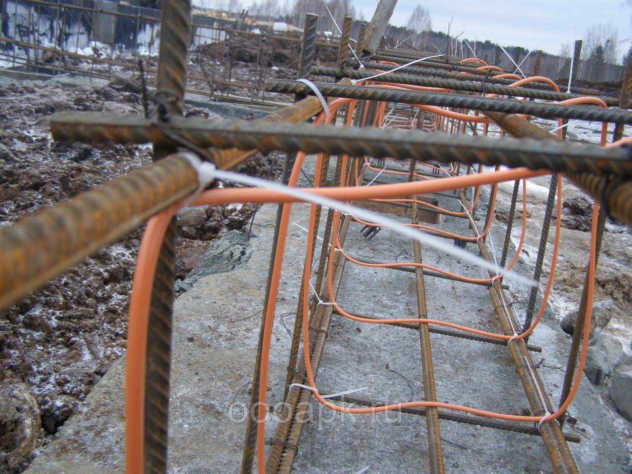 Бетонирование на частном участке зимой. прогрев бетона – основные способы. индукционный прогрев