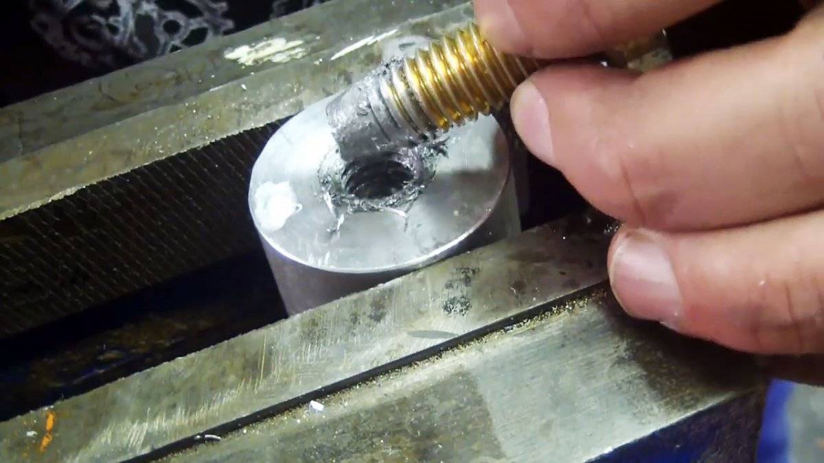Дедовский метод, как восстановить резьбу в алюминии: простые советы от мастеров